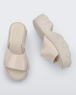 Ella Slide
